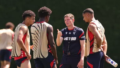 Soccer Football - UEFA Conference League - Final - Crystal Palace Training - Crystal Palace FC Training Ground, London, Britain - May 26, 2026 Crystal Palace manager Oliver Glasner, Maxence Lacroix, Jaydee Canvot and Chadi Riad during training REUTERS/David Klein