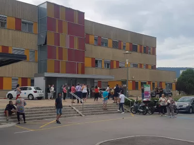 Čakanje na vpis k zdravniku v Kopru.