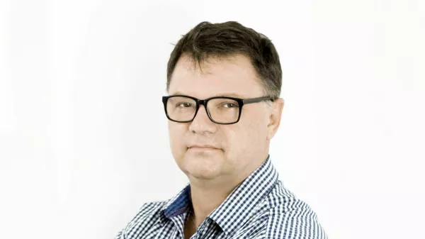 Miha &Scaron;tamcar, komentator Dnevnika
