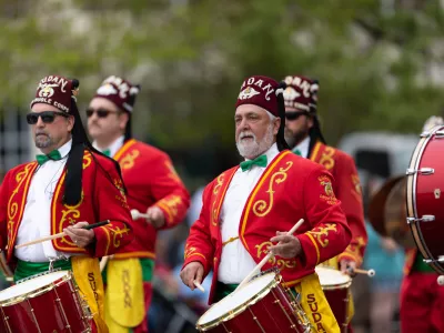 Wilmington, North Carolina, USA - April 6, 2019: The North Carolina"nAzalea Festival, Members of the Drum and Bugle Corps, performing at the parade / Foto: Roberto Galan