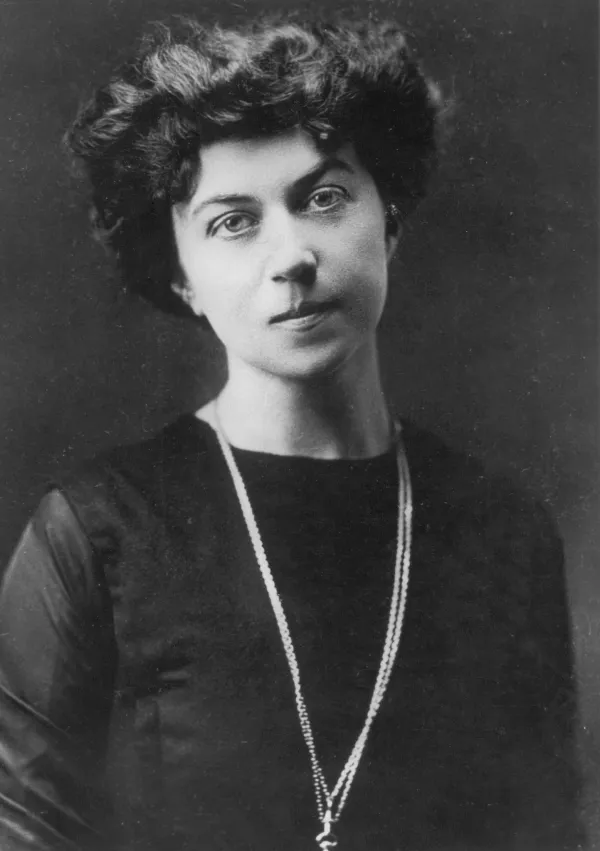 Leta 1910, ko je bolj odločno stopila na pot sprememb. / Foto: Wikipedia