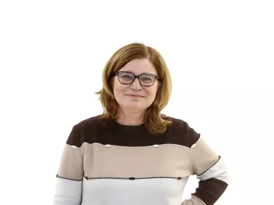 Meta ČernogaZA ONLINE - Redakcija Dnevnik 2024 - portreti za komentarje in kolumne - kolumnisti - komentatorji &ndash; novinarji - portret //FOTO: Luka Cjuha / Foto: Luka Cjuha