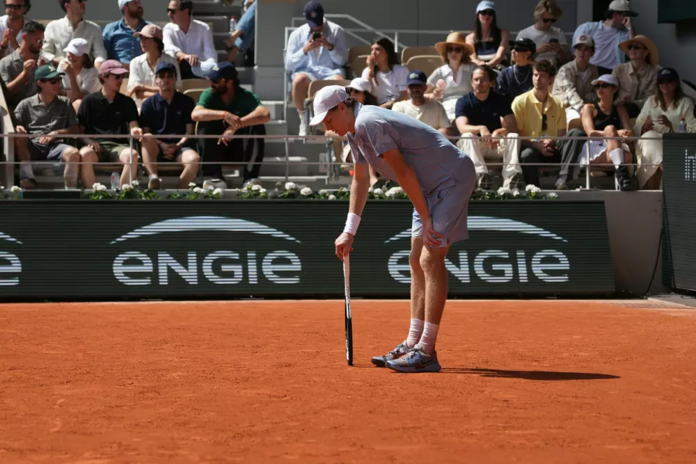 Jannik Sinner of Italy reacts at the end of the second round men's singles tennis match against Juan Manuel Cerundolo of Argentina at the French Open tennis tournament in Paris, Thursday, May 28, 2026. (AP Photo/Thibault Camus)