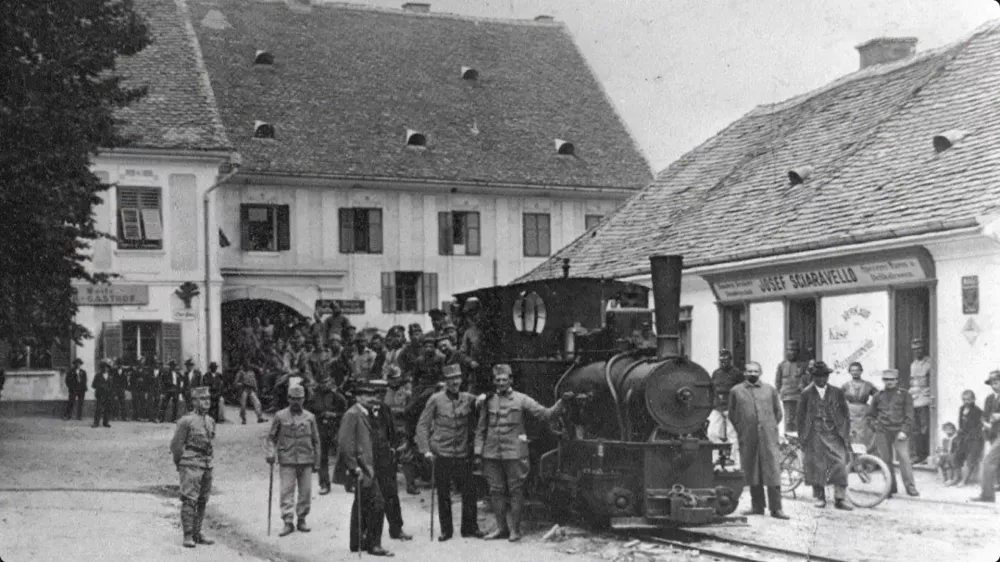 Feldbahn beim Kriegsgefangenenlager Feldbach-Muhldorf / Foto: Wikimedia