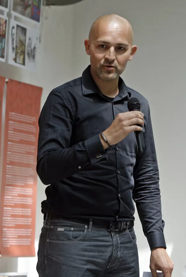 dr. Borut Rončevič, V. d. generalnega direktorja - Direktorat za visoko &scaron;olstvo in znanost - Ministrstvo za izobraževanje, znanost, kulturo in &scaron;port- Javna agencija za knjigo RS (JAK), - strokovna komisija za knjižno in revialno produkcijo s področij znanosti seznanila prijavitelje, ki so v letu 2012 dobili odobrena sredstva za sofinanciranje znanstvenega tiska, //FOTO: Bojan Velikonja