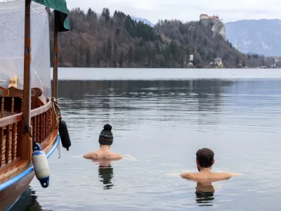 - 21.12.2025 - Božič, Bled, Blejsko jezero - kopanje//FOTO: Jaka Gasar