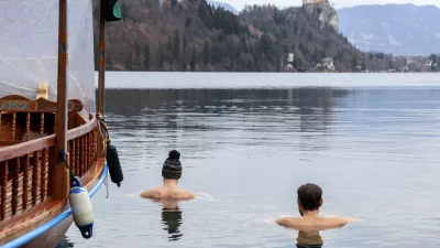 - 21.12.2025 - Božič, Bled, Blejsko jezero - kopanje//FOTO: Jaka Gasar