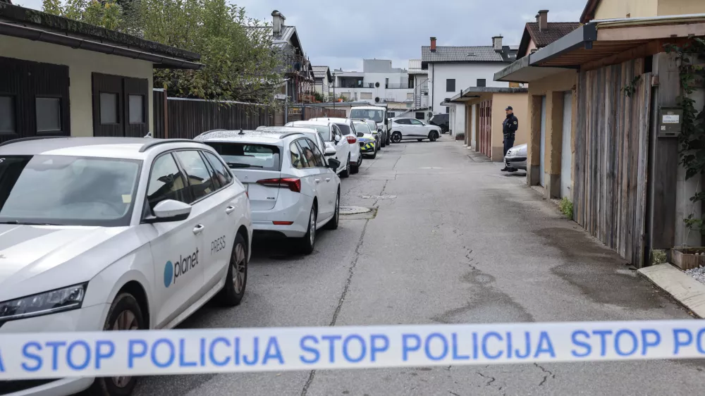 - 30.09.2025 - hi&scaron;na preiskava pri Ale&scaron; Hojs - policija//FOTO: Jaka Gasar