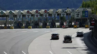 Last cars pass Schoenberg Toll Plaza before the Brenner motorway is closed, on the day protestors demonstrate against the growing traffic load, in Schoenberg, Austria, May 30, 2026. REUTERS/Christian Mang