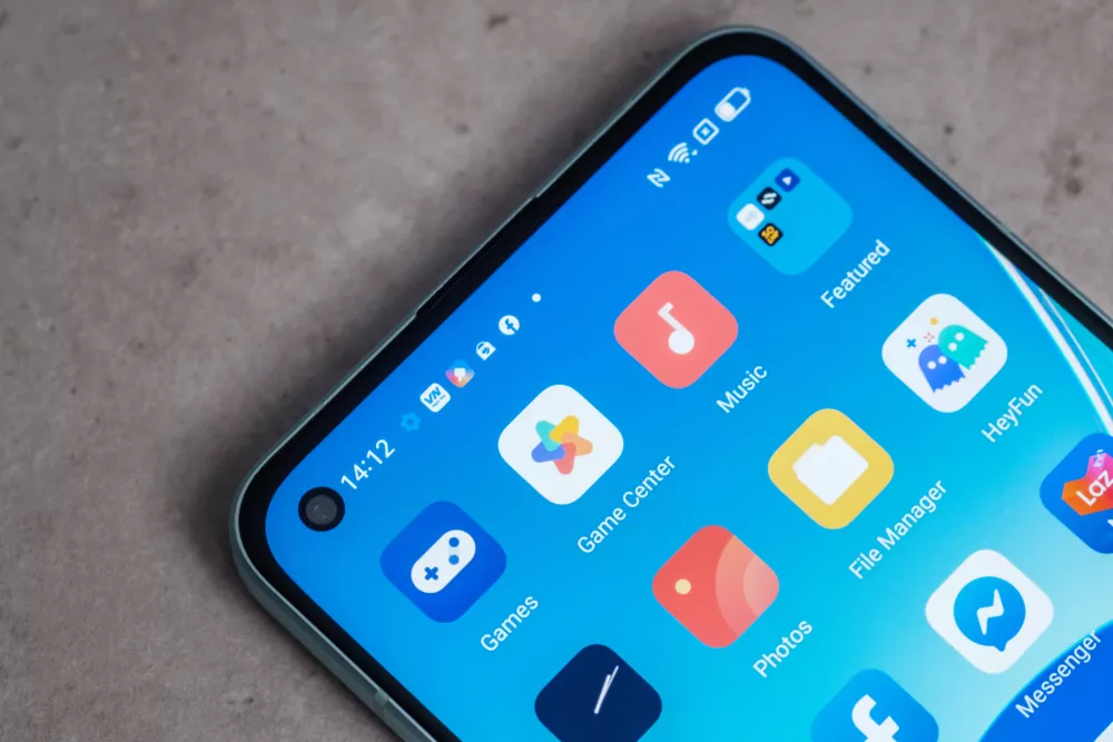 Ključ se skriva v aplikacijah, ki jih imamo na telefonu. / Foto: Istock