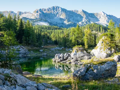 Razočarala ga je člove&scaron;ka du&scaron;a, zato je zapustil ta majhen ko&scaron;ček raja na Zemlji.