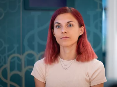 Ljubljana, Muzej in galerija Muza.Novinarska konferenca ob predstavitvi spominskega bankovca ob 30. obletnici NLB Ljubljanskega maratona.Atletinja Klara Lukan, ki je upodobljena na bankovcu.