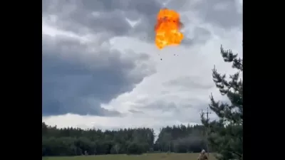 Ukrajinski vojak je s puško uspel sestreliti ruski dron šahed.