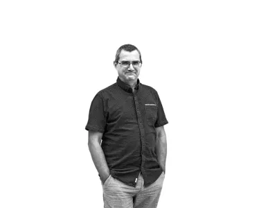 - 18.09.2023 &ndash; dr. Simon Krek, jezikoslovec,vodja Centra za jezikovne vire in tehnologije Univerze v Ljubljani in raziskovalec na Odseku za umetno inteligenco Instituta "Jožef Stefan", Dnevnikov kolumnist  //FOTO: Bojan Velikonja