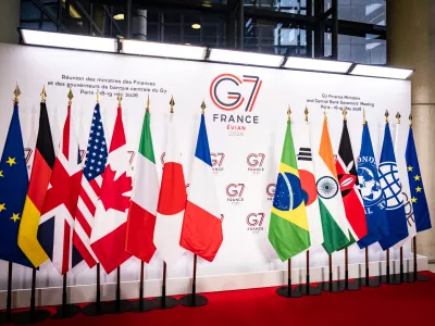 Illustration of the flags of the countries participating in the meeting and the G7 logo,, during the meeting of G7 finance ministers and central bank governors, as part of the G7 Evian summit at the Ministry of the Economy, Finance, and Industrial and Digital Sovereignty in Bercy, in Paris, FRANCE, 19 May 2026.Illustration des drapeaux participants a la reunion et le logo du G7, dans le cadre de la reunion des ministres des finances et des gouverneurs des banques centrales du G7, dans le cadre du G7 Evian au Ministere de l Economie des Finances et de la Souverainete industrielle et numerique a Bercy, a Paris, FRANCE, le 19 Mai 2026.