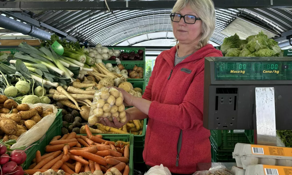 Nekoč sta maj in junij veljala za meseca, ko je ponudba na tržnicah doživela izrazit sezonski preobrat. Danes ta meja ni več tako jasno začrtana.