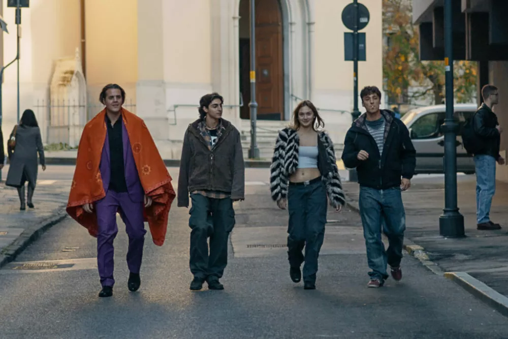 Film &Scaron;olsko leto (Un anno di scuola; Italija, 2025) je drugi celovečerec prodorne italijanske režiserke Laure Samani. F arhiv festivala