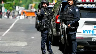 Members of the New York Police Department counterterrorism unit stand guard as 55th street before the "Israel Day on Fifth" parade, in New York City, U.S., in New York City, U.S., May 31, 2026. REUTERS/Eduardo Munoz REFILE - REMOVING "AMID THE ONGOING CONFLICT BETWEEN ISRAEL AND HAMAS".