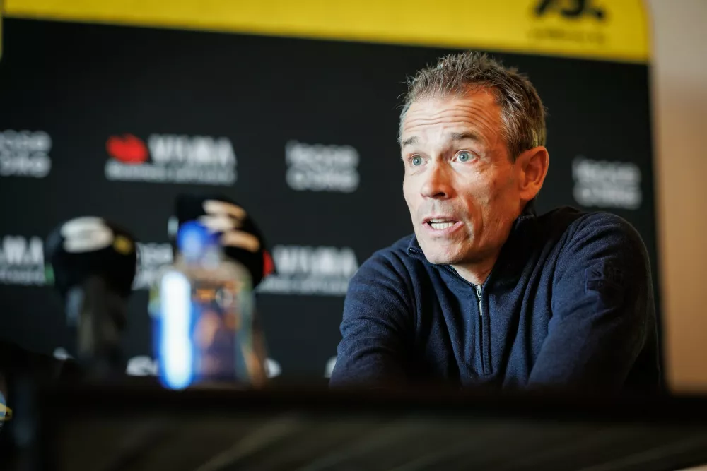 Team Visma-Lease a Bike sports director Grischa Niermann pictured during a press conference of the Visma - Lease a Bike cycling team, to discuss this weekend's one-day cycling race Omloop Het Nieuwsblad, the opening race of the Flemish classic one day races season, Thursday 26 February 2026 in Deerlijk. BELGA PHOTO KURT DESPLENTER,Image: 1078480772, License: Rights-managed, Restrictions: *** World Rights Except Belgium and France *** BELOUT FRAOUT, Model Release: no 