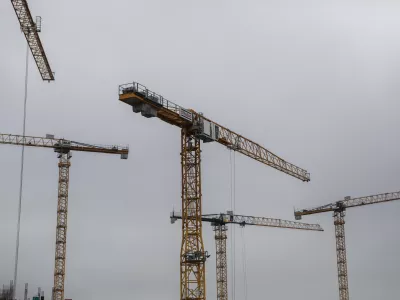 Vojna v Iranu že vplivala na rast cen v gradbeni&scaron;tvu
