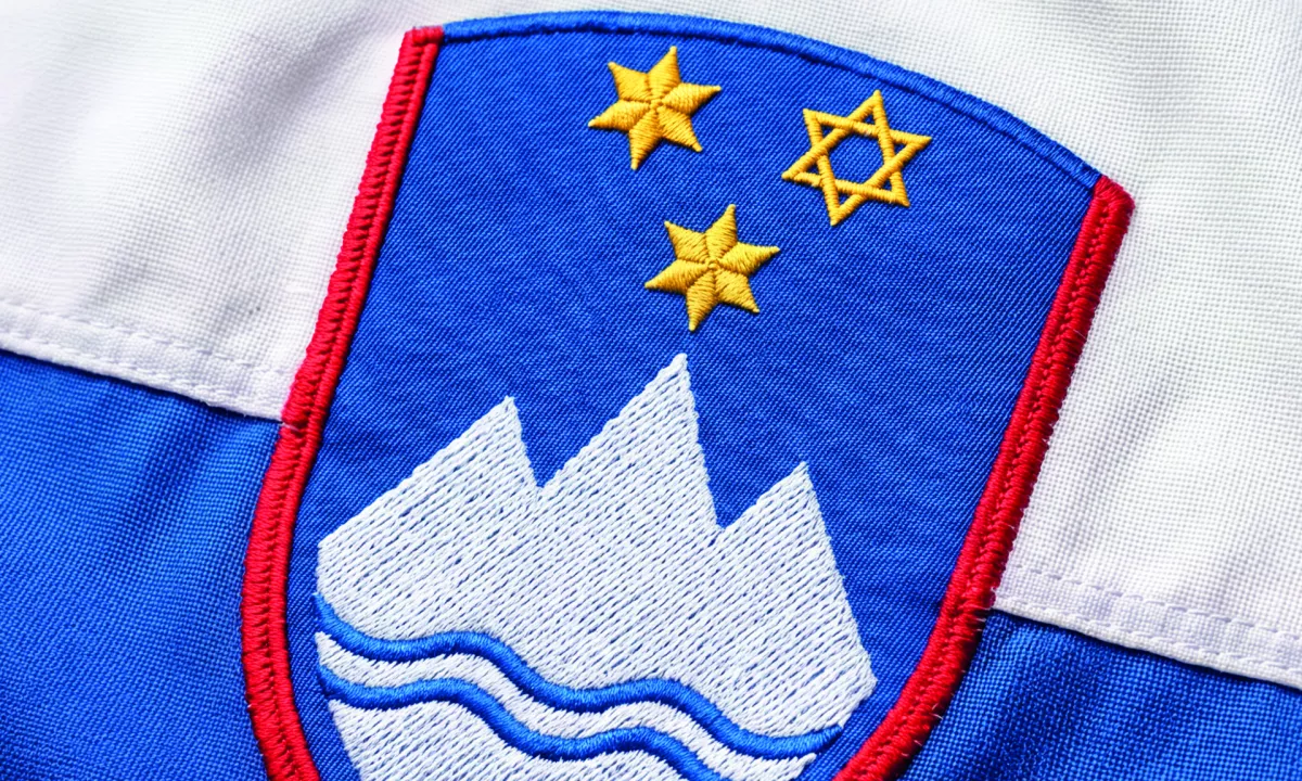 Že prvi dan nove vlade se je nakazal jasen obrat slovenske politike do Izraela. Ob tem se odpira tudi vprašanje nedoslednosti prejšnje oblasti.