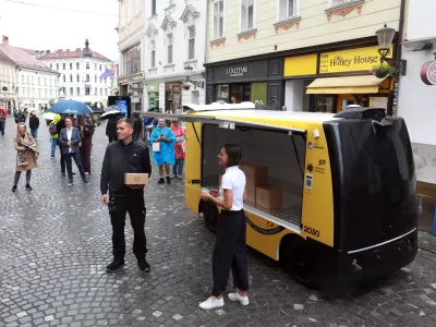 03.06.2026- robotska dostava, robot, po&scaron;taFoto: Tomaž Skale