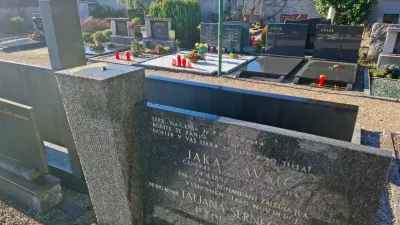 10.12.2025 Pokopališče Stožice grob Jaka Avšič general JLA Foto Luka Cjuha