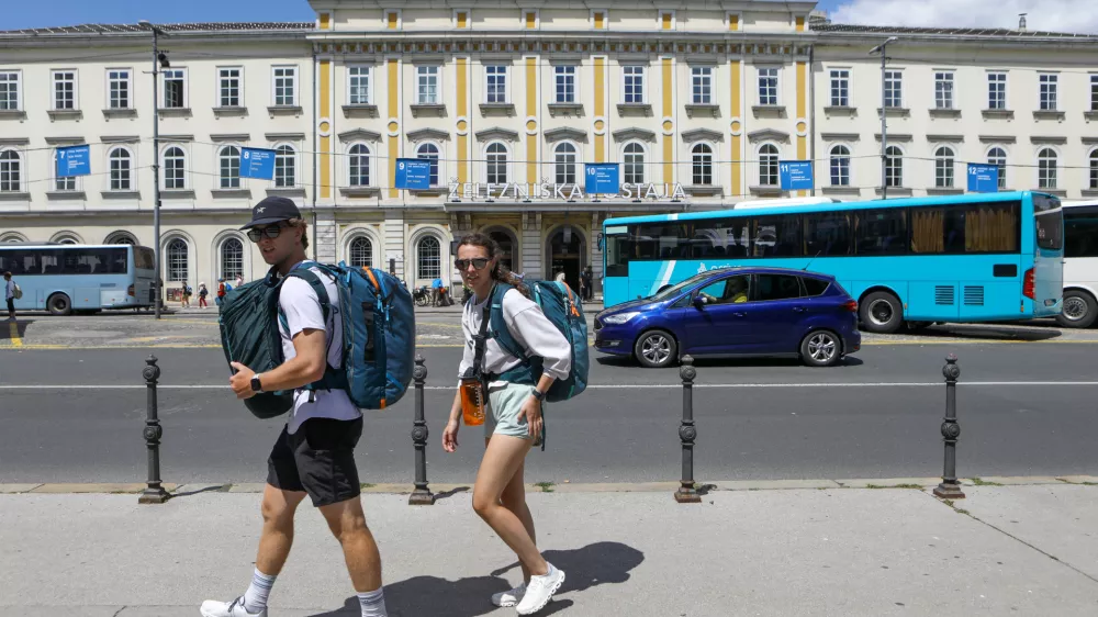 10.07.2025 - kratkotrajni najem stanovanja,oddaja, Airbnb, turisti Foto: Luka Cjuha