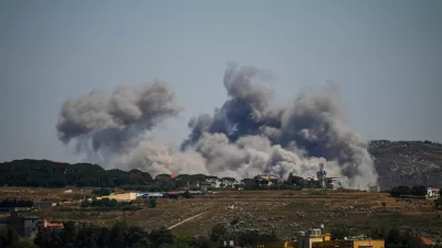 Smoke billows from southern Lebanon, following Israeli strikes, as seen from Nabatieh, Lebanon, June 4, 2026. REUTERS/Stringer