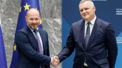 Ljubljana, MOPE.Primopredaja dela poslov med dosedanjim ministrom za okolje, podnebje in energijo Bojanom Kumrom ter novim ministrom za infrastrukturo in energetiko Jernejem Vrtovcem.