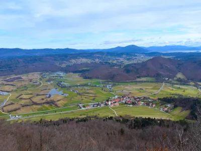 View of Planinsko polje, vas Planina 