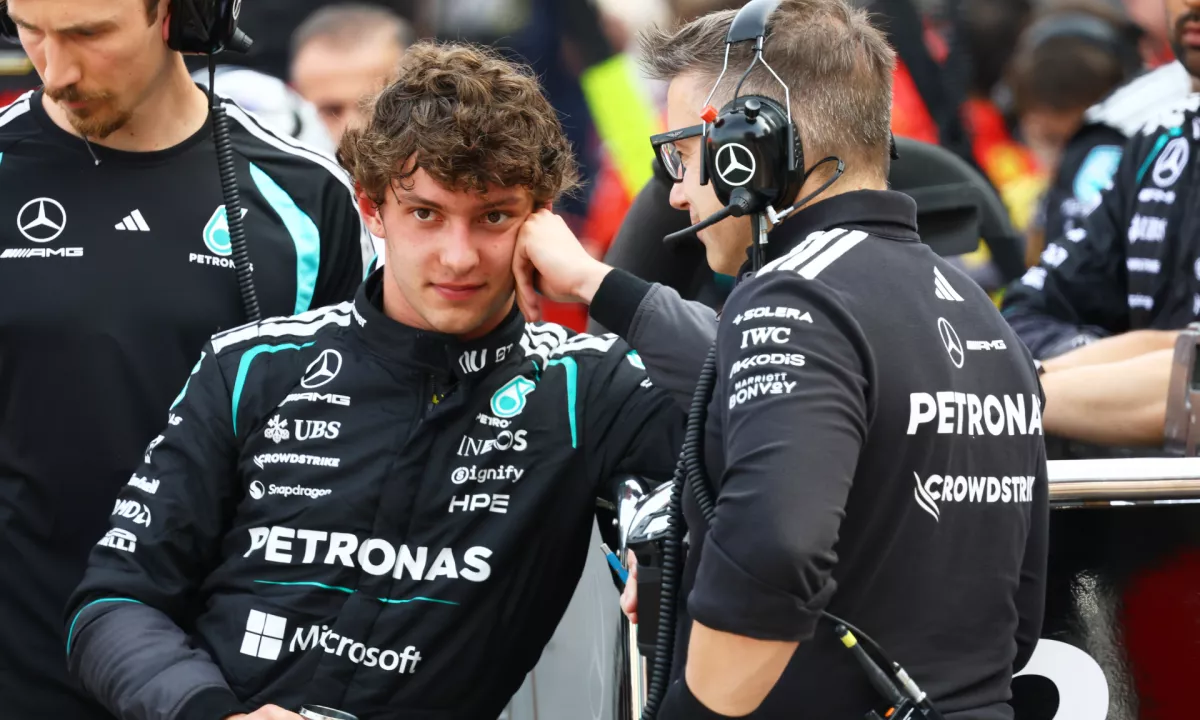 Na odru za zmagovalce sta bila še Britanec Lewis Hamilton in