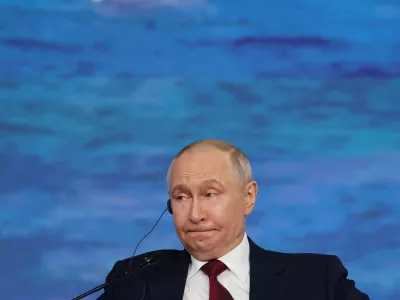 Russia's President Vladimir Putin attends a plenary session of the St. Petersburg International Economic Forum (SPIEF) in Saint Petersburg, Russia June 5, 2026. REUTERS/Anastasia Barashkova   TPX IMAGES OF THE DAY