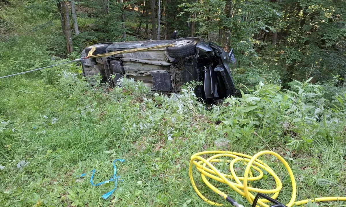 V nedeljo se je na cesti Nemški Rovt–Soriška plani