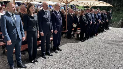 Kocevski rog, Brezno pod Macesnovo Gorico.Spominska slovesnost z maso.