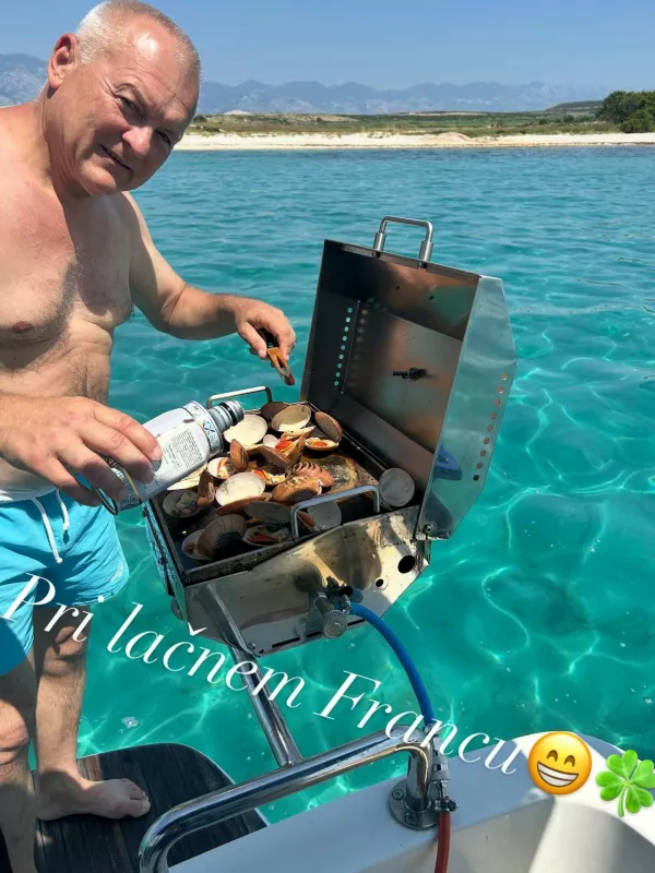 Franc Kangler je bil lani &scaron;e v opoziciji, ob vodi z žarom. Letos pa že briljira s svoji mi akcijami. Tudi s tisto, vsaka kletvica kazen 5 evrov. 