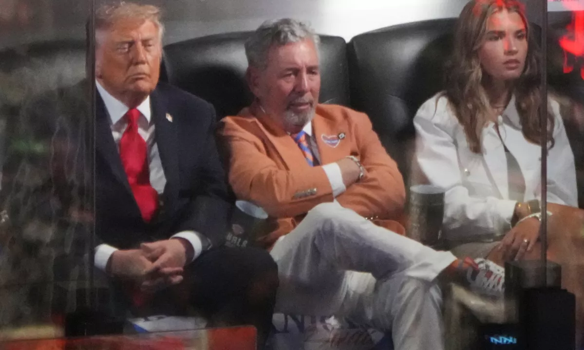 Donald Trump je med tekmo finala lige NBA doživel hladen spr
