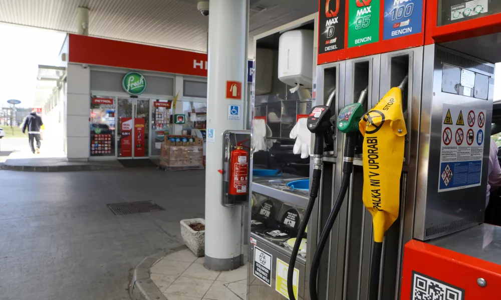 19.3.2026 - Petrol Bencinski servis - bencinska pumpa - pomankanje goriva na bencinskih črpalkah - motena oskrba dobave gorivaFoto: Luka Cjuha