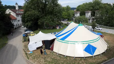 09.06.2026 - cirkus na Ambroževem trgu,festival Klovenbuf, klovnadaFoto: Tomaž Skale