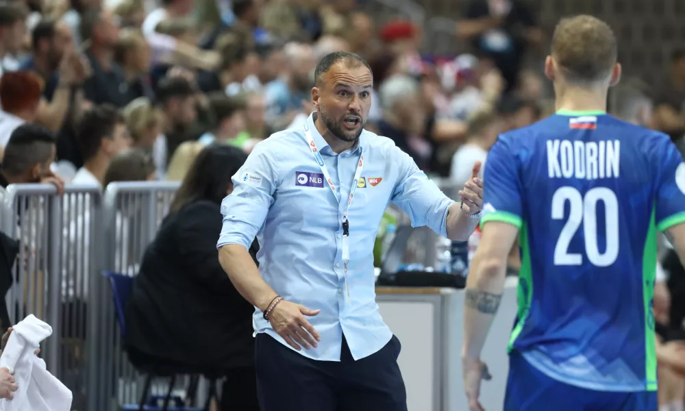 Selektor Uro&scaron; Zorman17.5.2026 - Rokomet povratna tekma Slovenija - Črna gora v zadnjem krogu kvalifikacij za nastop na SP 2027Foto: Luka Cjuha