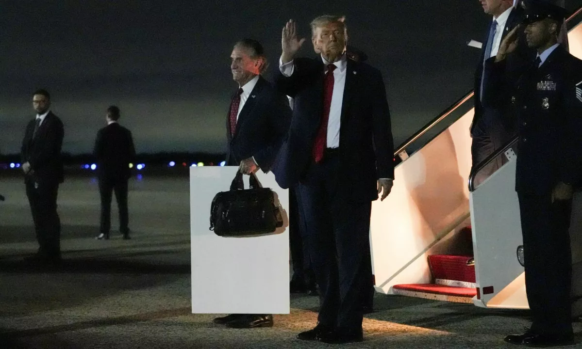 Trump: Ameriški helikopter sestrelil Iran, ZDA se morajo odzvati