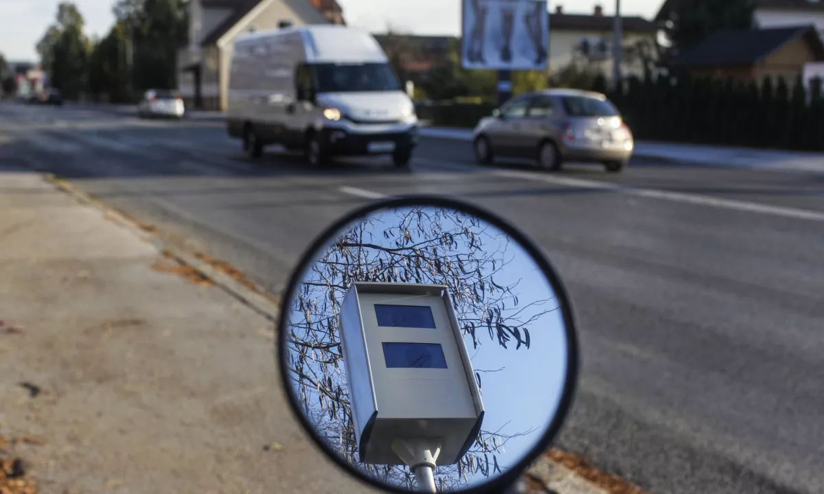 Kritiki občinam očitajo, da nadzor hitrosti uporab