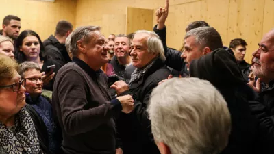 - Zoran Janković, Župan Mestne Občine Ljubljana.- Odvetnica iz pisarne Zaletel,- 29.01.2026. - Terenski sestanek Župana MOL s prebivalci Štepanjskega naselja zaradi spremenjenega režima parkiranja v naselju.Štepanjsko naselje, parkiranje, pomanjkanje parkirišč.//FOTO: Bojan Velikonja