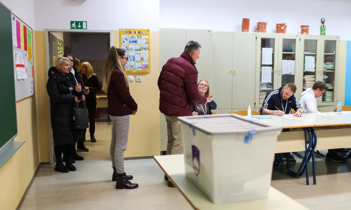 Bi radi izbrisali volilce, ki ne glasujejo “pravilno”?