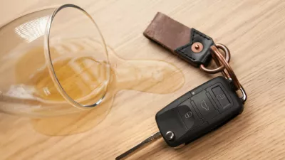 Alkohol, ključi, avto, vožnja. Foto: Profimedia