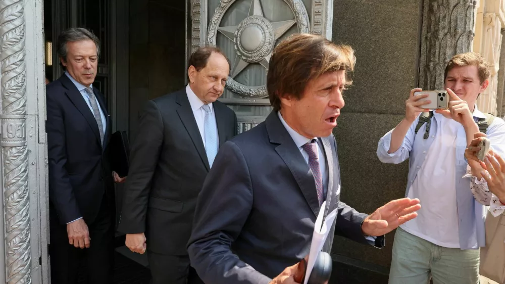Foreign ambassadors to Russia Nicolas de Riviere of France, Alexander Graf Lambsdorff of Germany and Nigel Casey of Britain leave after visiting the Russian Foreign Ministry headquarters in Moscow, Russia, June 11, 2026. REUTERS/Shamil Zhumatov   TPX IMAGES OF THE DAY