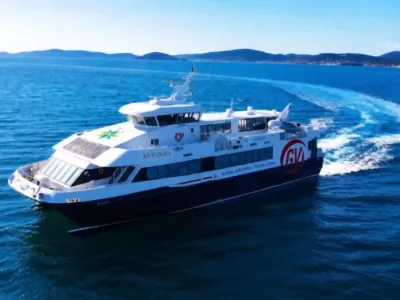 Pred začetkom vrhunca poletne turistične sezone je zaživela nova katamaranska povezava med Dubrovnikom, Kotorjem in Budvo. Foto: Adriatic Lines