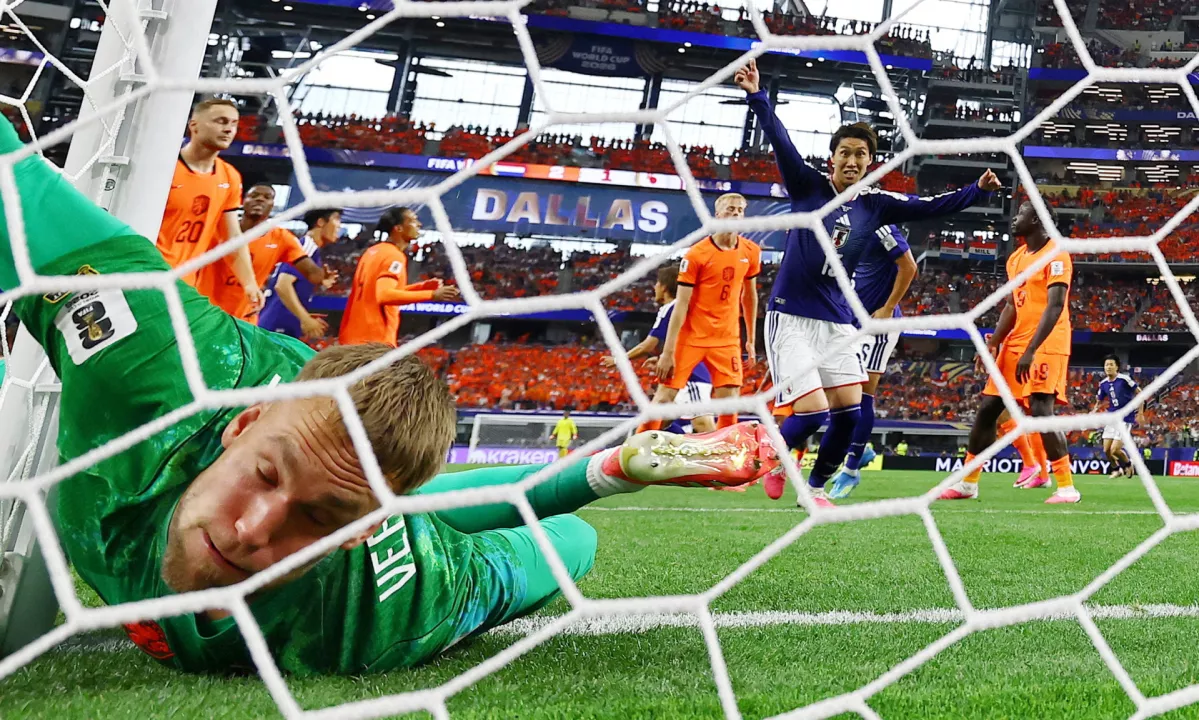 (VIDEO) Nizozemci in Japonci s poslastico
