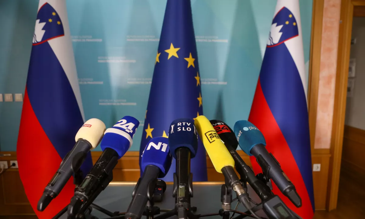 Novinarji brez meja podpirajo pobudo za referendum o zakonu o parlamentarni preiskavi