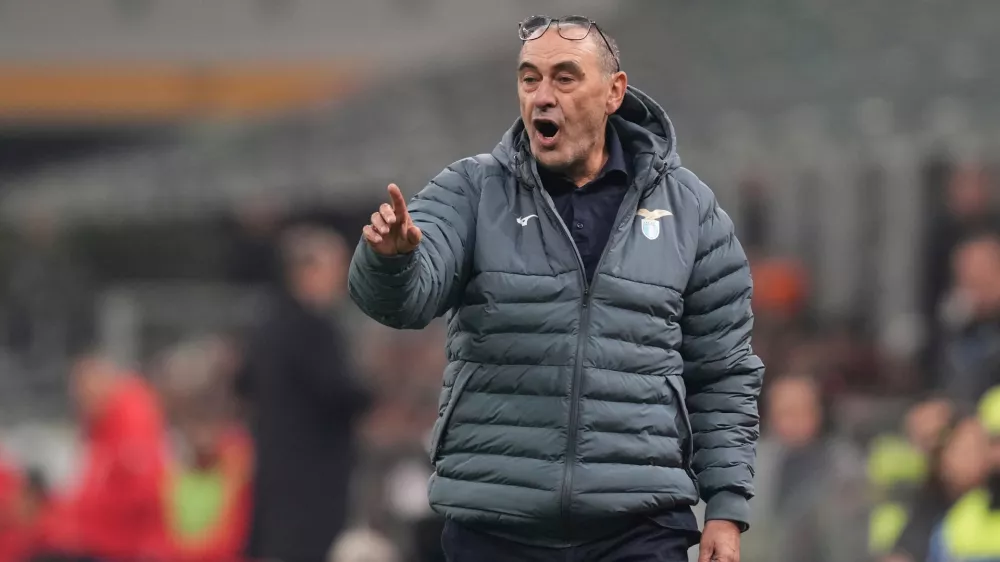 FILE - Lazio's head coach Maurizio Sarri gestures during the Serie A soccer match between AC Milan and Lazio, in Milan, Italy, Nov. 29, 2025. (AP Photo/Antonio Calanni, File)